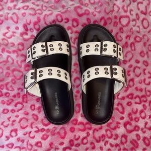 No Boundaries Platform Grommet Sandals